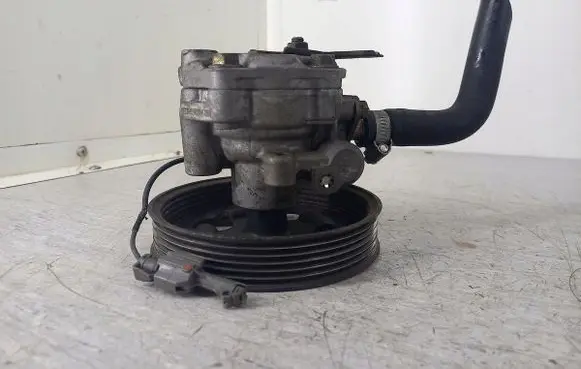 Opel Frontera B Power steering pump 