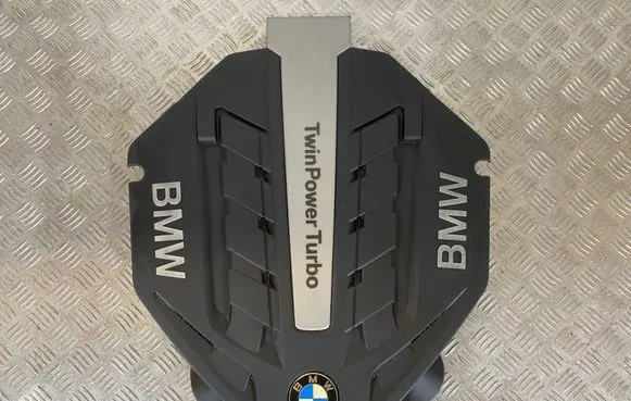 BMW X5 E70 Engine cover (trim) 7577456 52794510