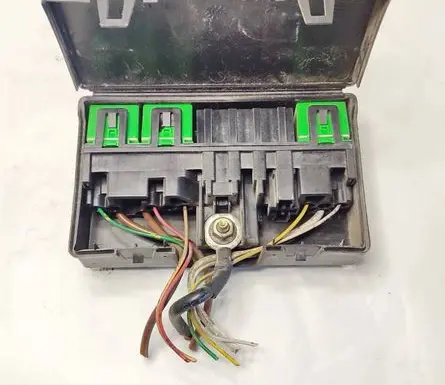 Fuse box set