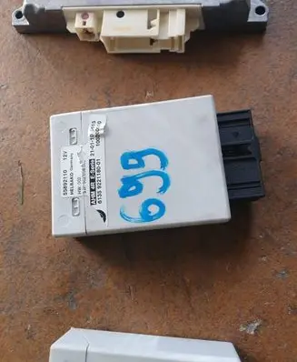 BMW 5 E60 E61 Tow bar trailer control unit/module 9221180