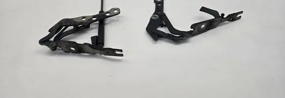 BMW X3 E83 Engine bonnet/hood hinges 3453240 3453239