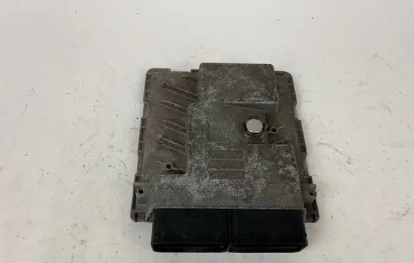 Audi Q7 4M Engine control unit/module 4M0907551A 06E907425 5WP5020203