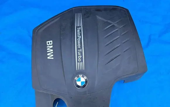 BMW 3 F30 F35 F31 Engine cover (trim) 7614291
