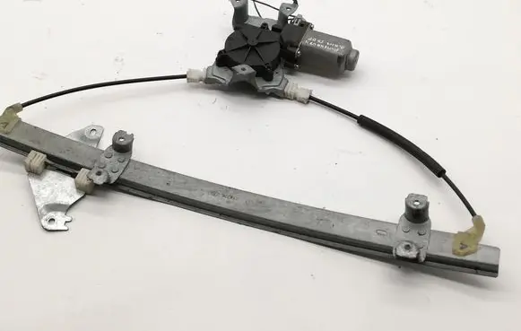 Nissan Almera N16 Front door window regulator with motor 