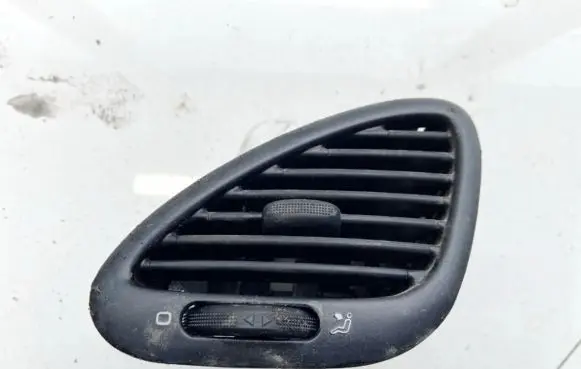 Volkswagen Sharan Dash center air vent grill 7m1819703e 95vwa018b09afw