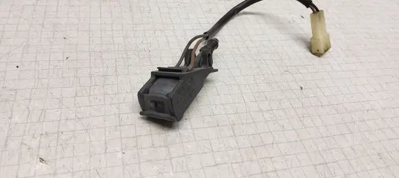 Volkswagen PASSAT B5.5 Windshield washer spray nozzle 6E0955986A