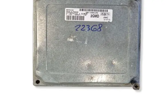 Ford Focus Engine control unit/module 7M5112A650AFD S118934202D
