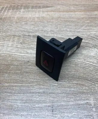 Volvo V70 Hazard light switch 30710106
