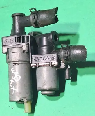 BMW X3 E83 Coolant heater control valve 64118369807