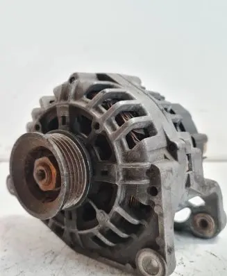 Volkswagen PASSAT B5 Generator/alternator 06B903016D 2542225A SG9B010