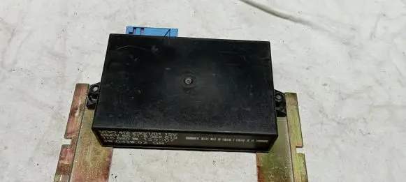 BMW 7 E38 Comfort/convenience module 65718352613 118680 412230101