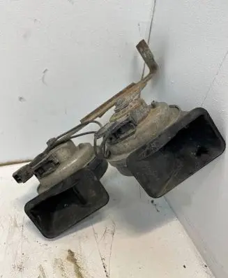 Peugeot 807 Horn signal 55306