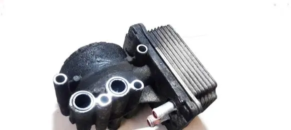 Ford Mondeo Mk III Oil filter cover 