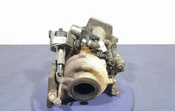 BMW X7 G07 Turbo system vacuum part 8596255