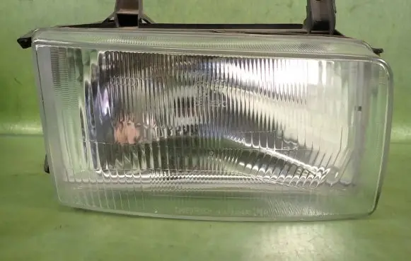 Volkswagen Transporter - Caravelle T4 Headlight/headlamp 441-1114R