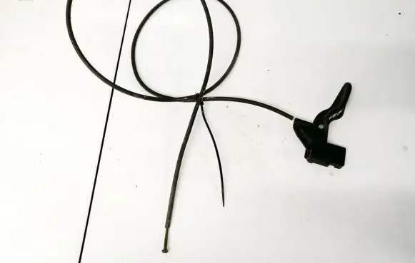 Engine bonnet (hood) release handle