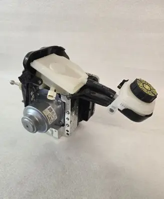 Volvo XC40 ABS Pump 32384486
