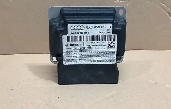 Audi A1 Airbag control unit/module 8X0959655B