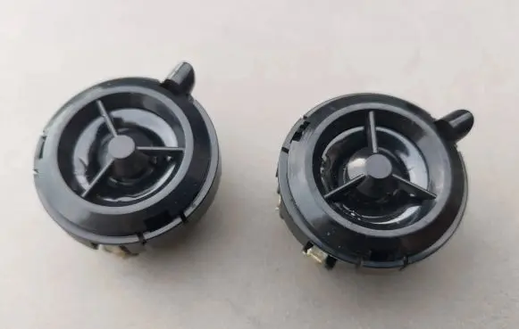 Mercedes-Benz R W251 Front door high frequency speaker A2118200202