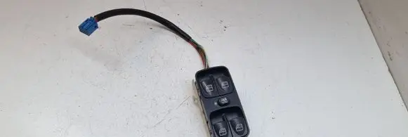 Mercedes-Benz C W203 Electric window control switch A2038210679