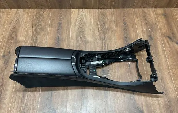 Mercedes-Benz E W213 Center console A2136801600 A105852206C