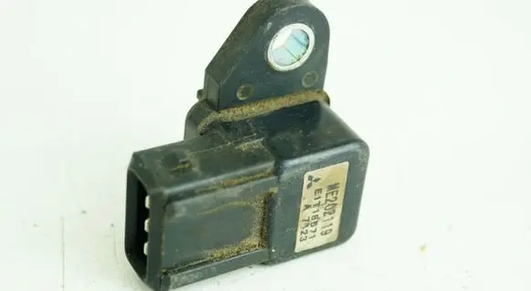 Mitsubishi Pajero Air pressure sensor ME202119