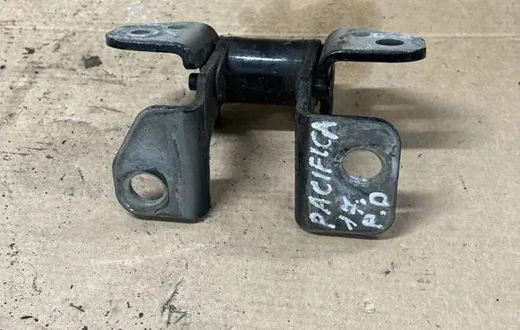Chrysler Pacifica Front door upper hinge 