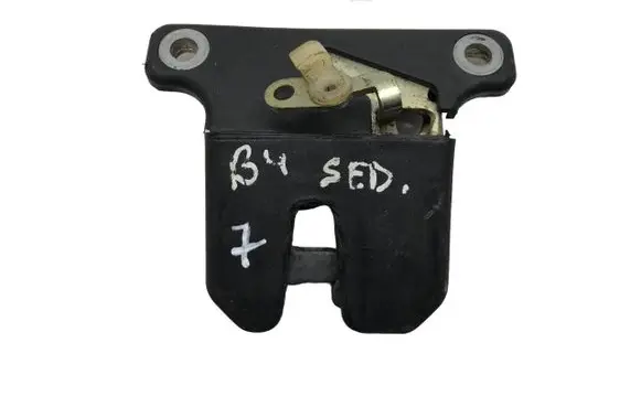 Audi A3 S3 8P Tailgate/trunk/boot lock/catch/latch 8A5827505B