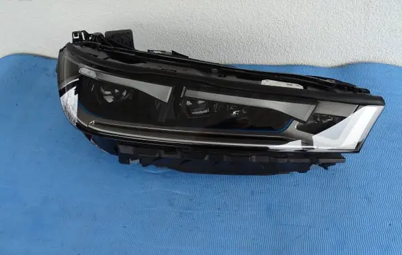BMW iX Headlight/headlamp 5A3CEA2