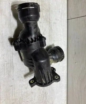 Thermostat/thermostat housing