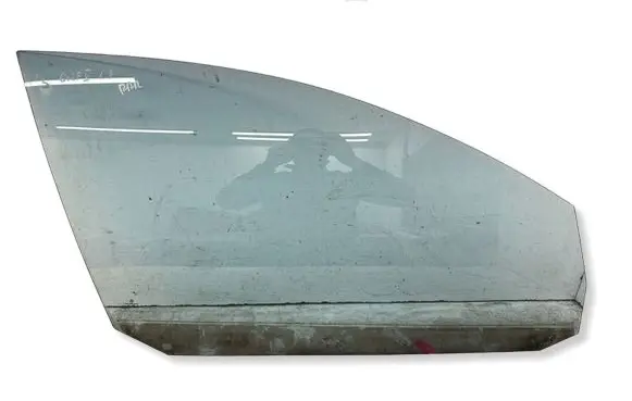 Volkswagen Golf V Front door window glass four-door 43R001057 DOT27 M635