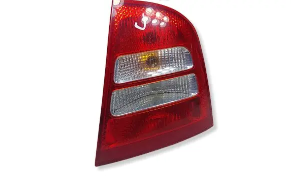 Skoda Octavia Mk1 (1U) Rear/tail lights 1U6945096KASACJA 1U6945096