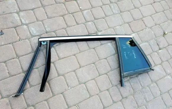 Opel Astra K Rubber seal loading door 