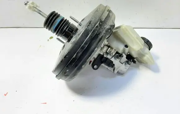 Volkswagen Polo VI Brake booster 2Q1614105J