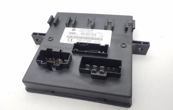 Audi A6 S6 C6 4F Comfort/convenience module 4F0907279 4F0910279D F005V00562