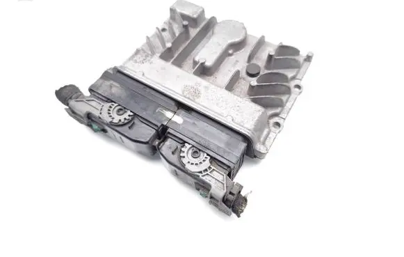 Opel Meriva B Engine control unit/module 55581448