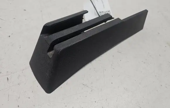 Audi Q7 4L Front passenger seat rail trim 7L0881478
