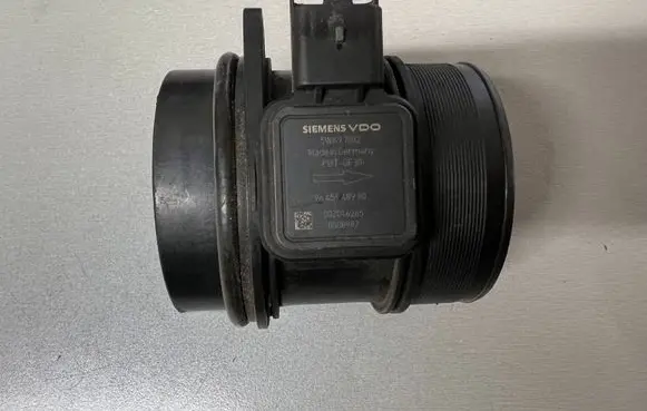 Peugeot 407 Mass air flow meter 9645948980 002046265 5WK97002