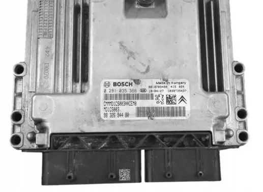 Opel Vivaro Engine control unit/module 9832694480