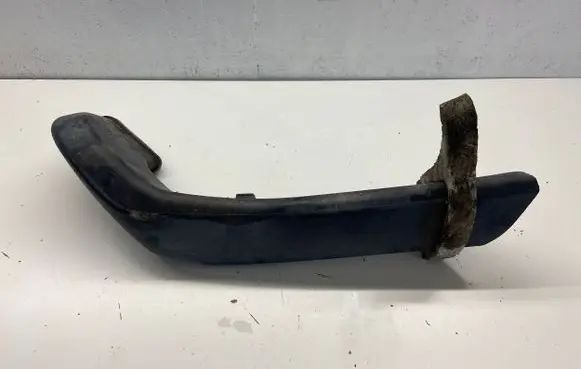 Audi A4 S4 B7 8E 8H Air intake duct part 8E0129604K