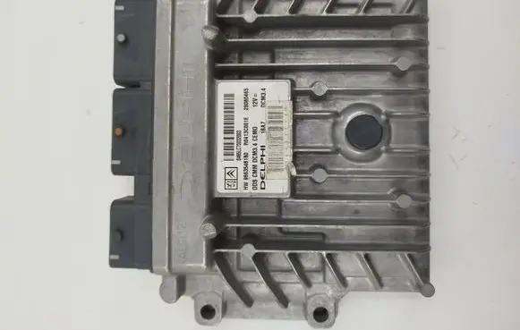 Peugeot 308 Engine control unit/module 9663548180 28080465 R0413C001E