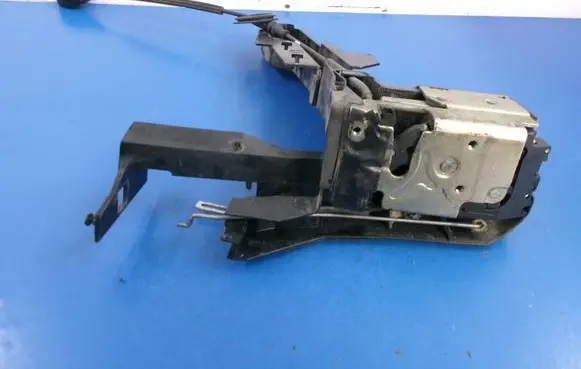 Ford Fiesta Front door lock 2S61A219A65ABF