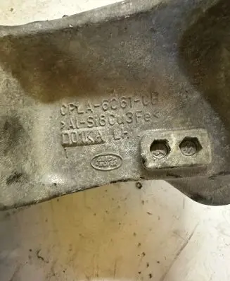 Land Rover Range Rover Sport L494 Engine mounting bracket CPLA6061CB