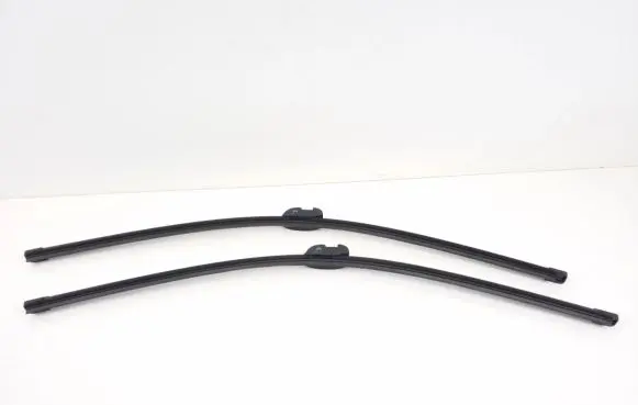 Porsche Cayenne (92A) Front wiper blade arm
