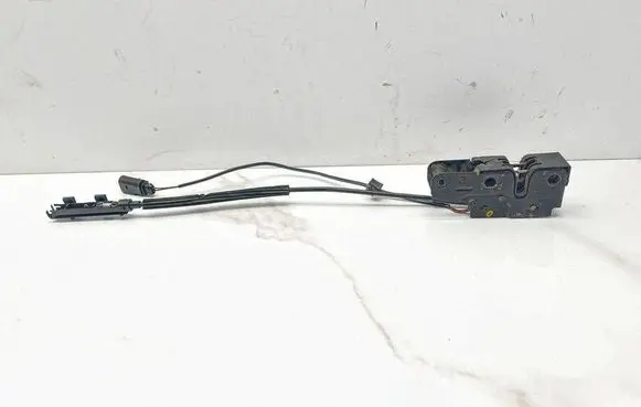 Audi A5 8T 8F Engine bonnet/hood lock/catch 8T0823509