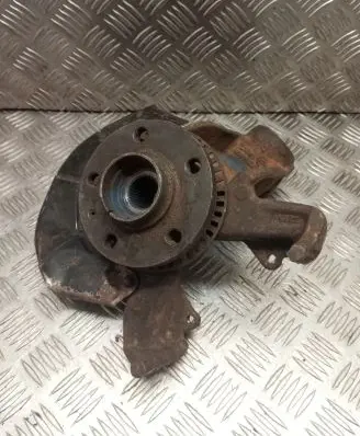 Seat Toledo II (1M) Front wheel hub