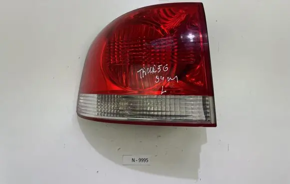 Volkswagen Touareg I Rear/tail lights 7L6945095K