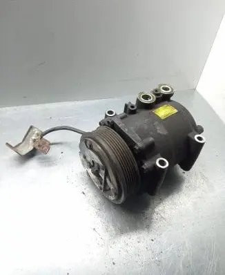 Ford Fiesta Air conditioning (A/C) compressor (pump)