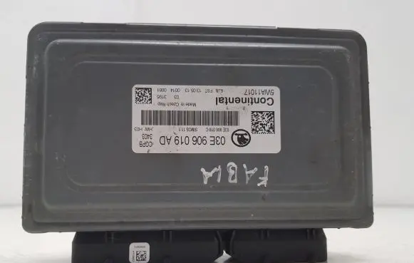 Skoda Fabia Mk2 (5J) Engine control unit/module 03E906019AD