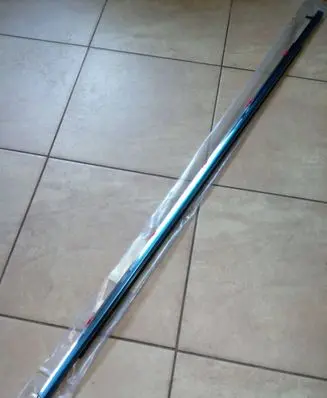Lexus RX 450H Front door glass trim molding 7572048060 NE67641